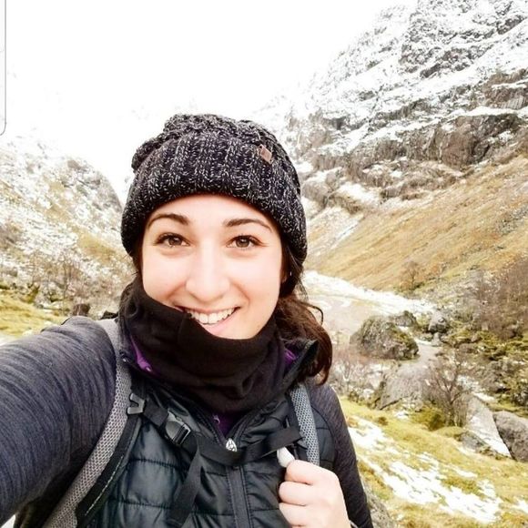 Meet your Posher, Sofia - Picture 1 of 1